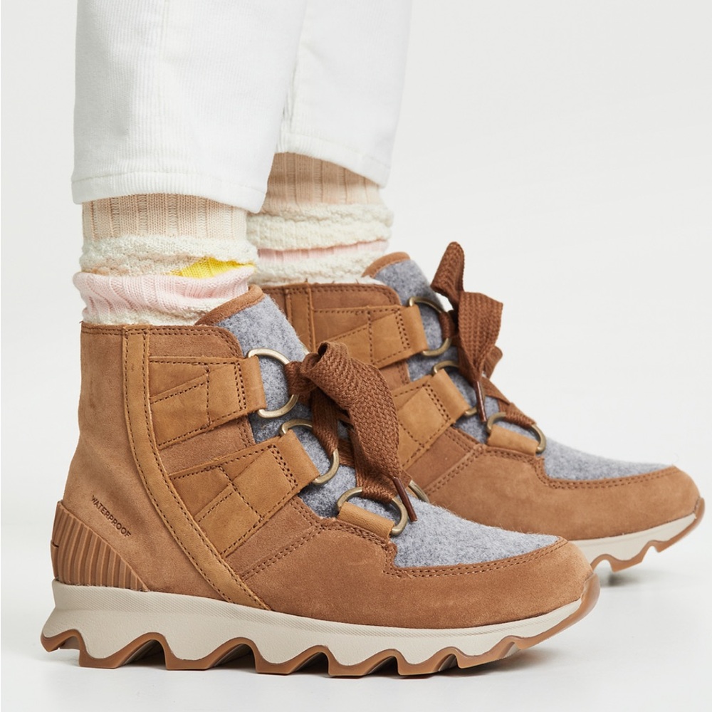 Sorel Kinetic Short Lace Up Booties Sz 10